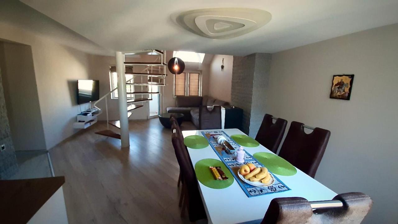 Centrally Located Apartment In Varna Exteriér fotografie