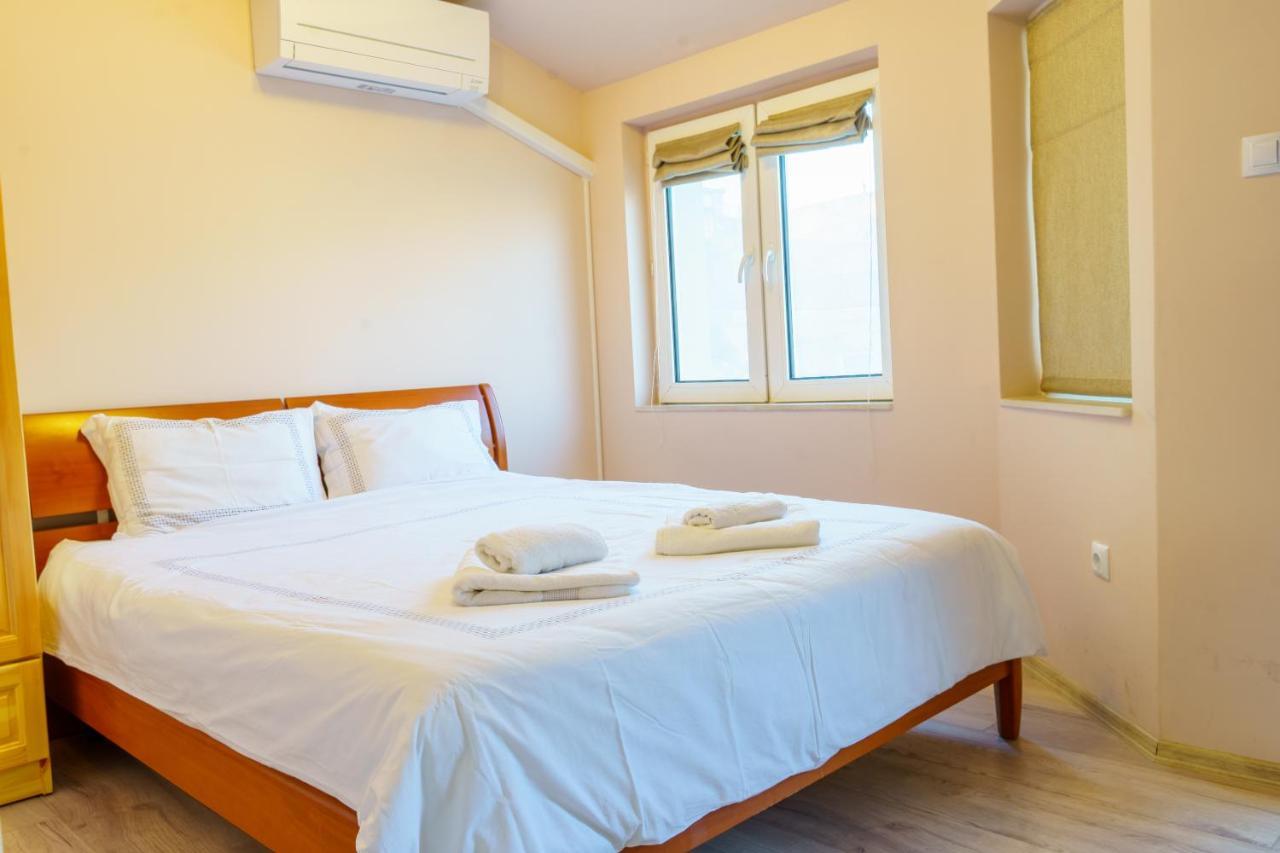 Centrally Located Apartment In Varna Exteriér fotografie