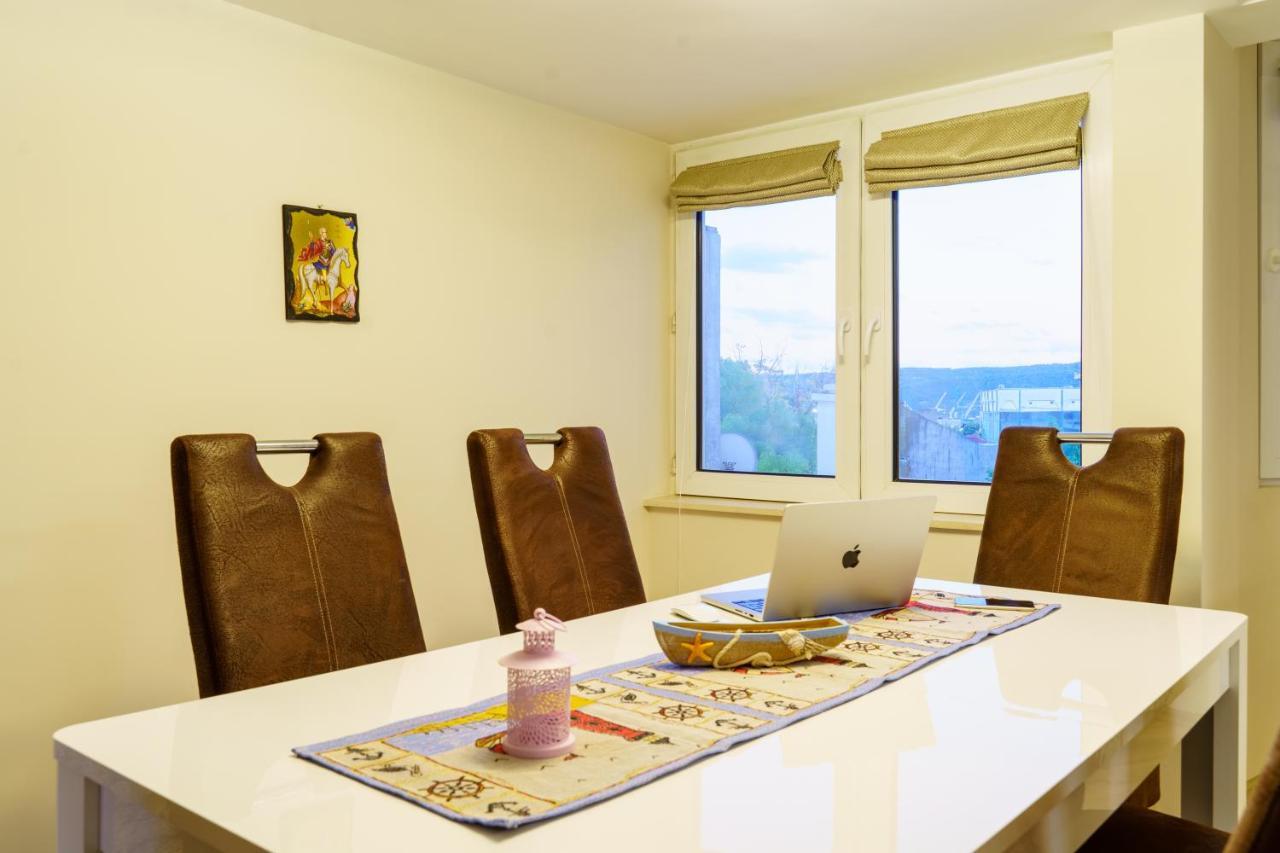 Centrally Located Apartment In Varna Exteriér fotografie